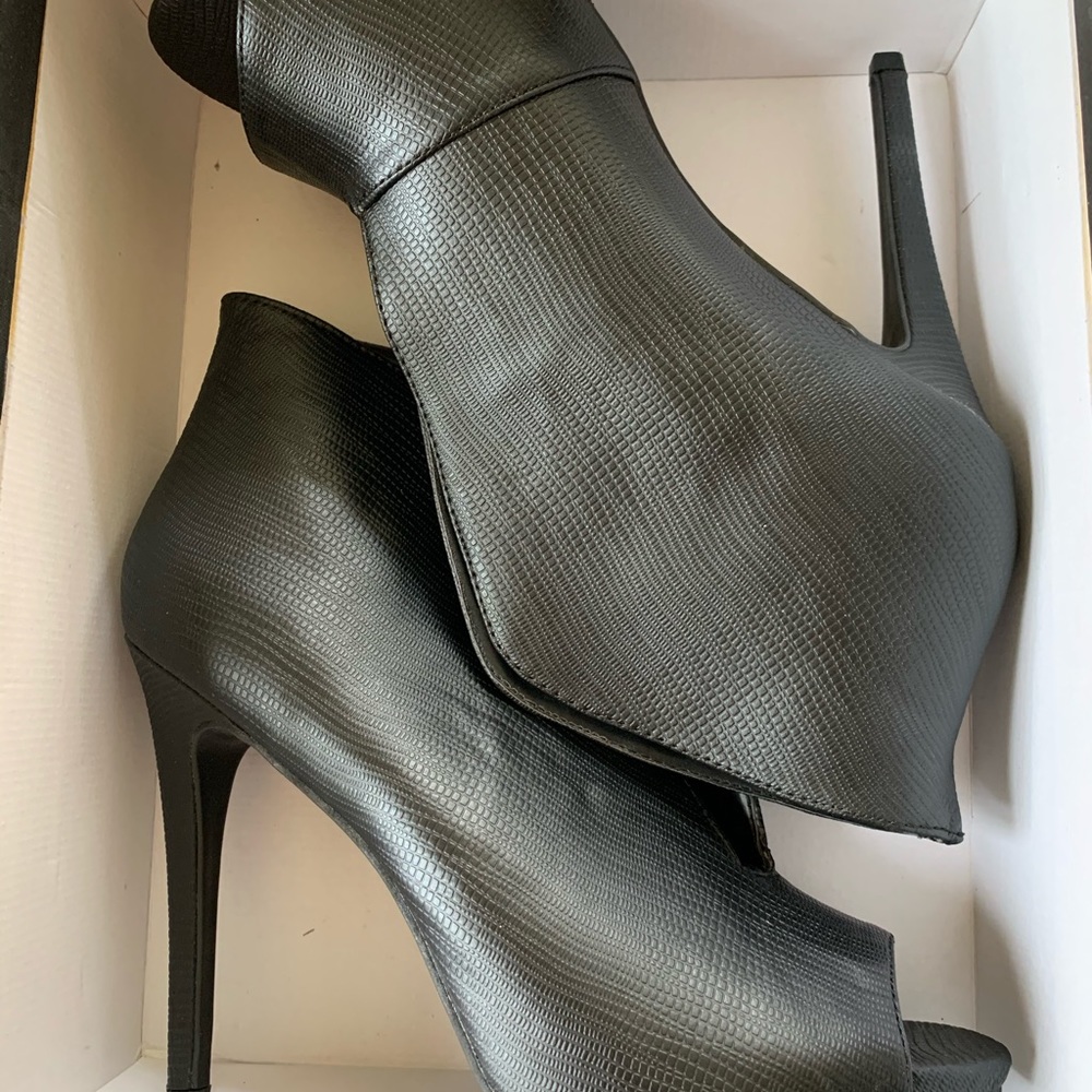 JUSTFAB Riva Booties - Picture 3 of 3